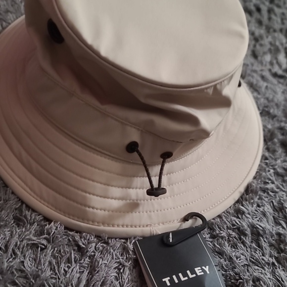 Tilley Golf Bucket Hat XL NWT main image 5